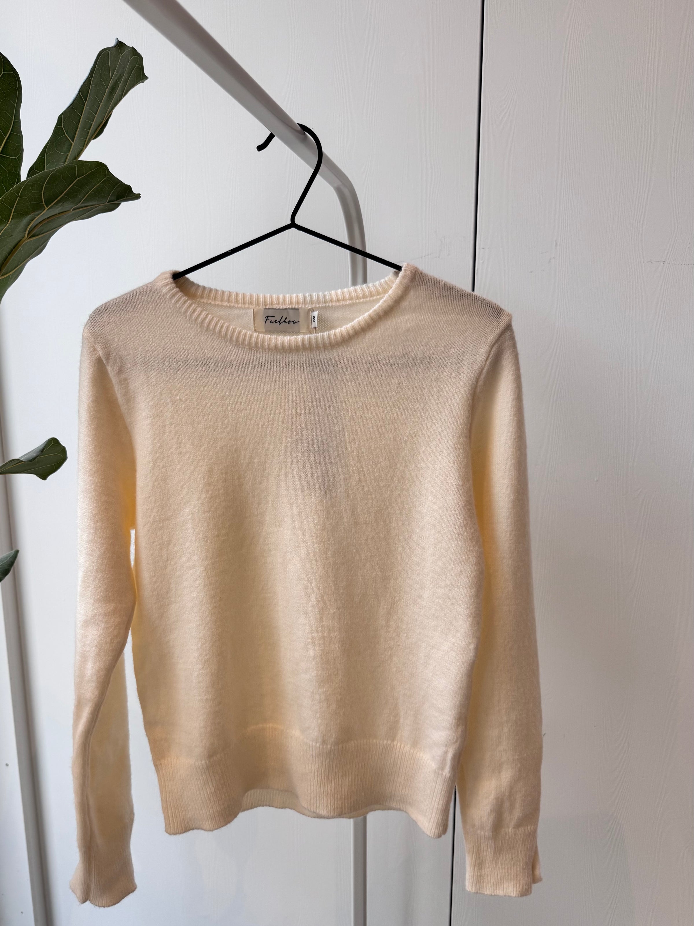 Sweater Ecru golden buttons