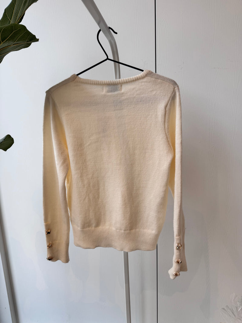 Sweater Ecru golden buttons
