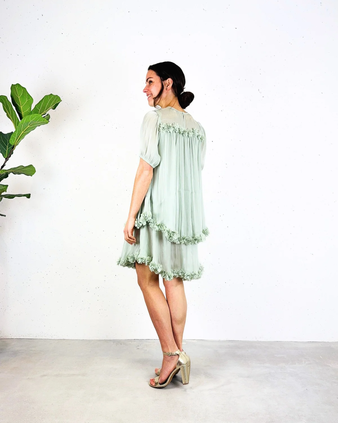 Daisi Dress Dusty Mint A-View
