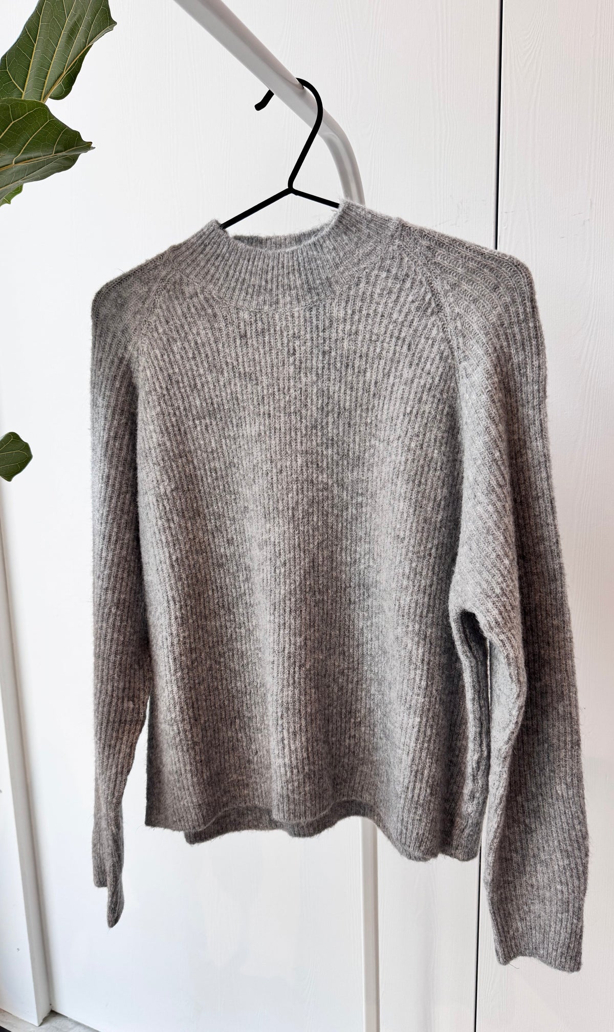 Sweater Lily Lichtgrijs