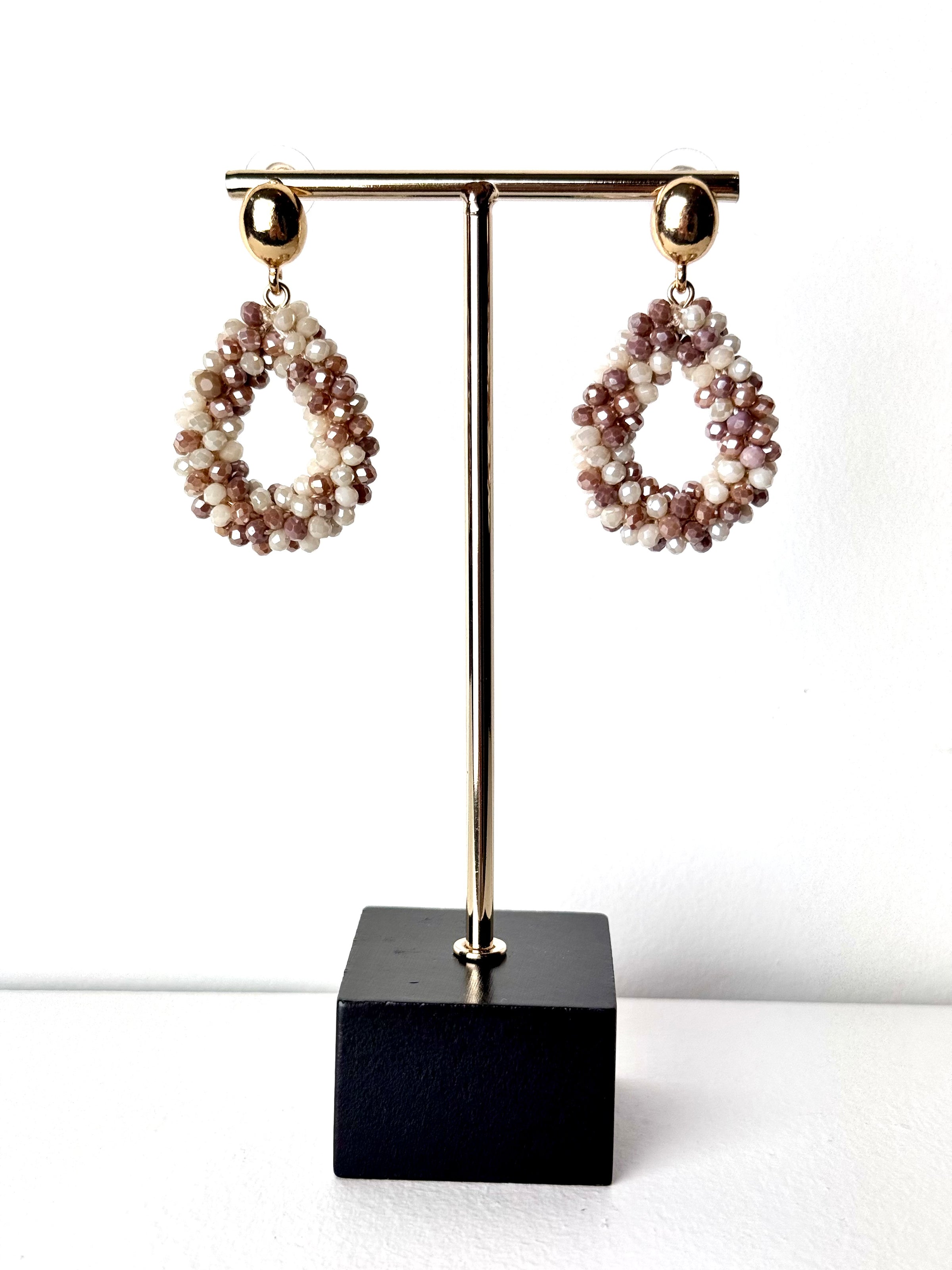 Oorbellen glaskraal beige mix